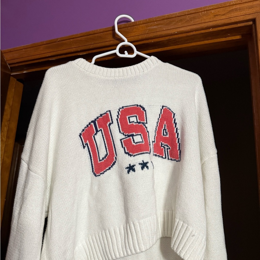 USA White Sweater